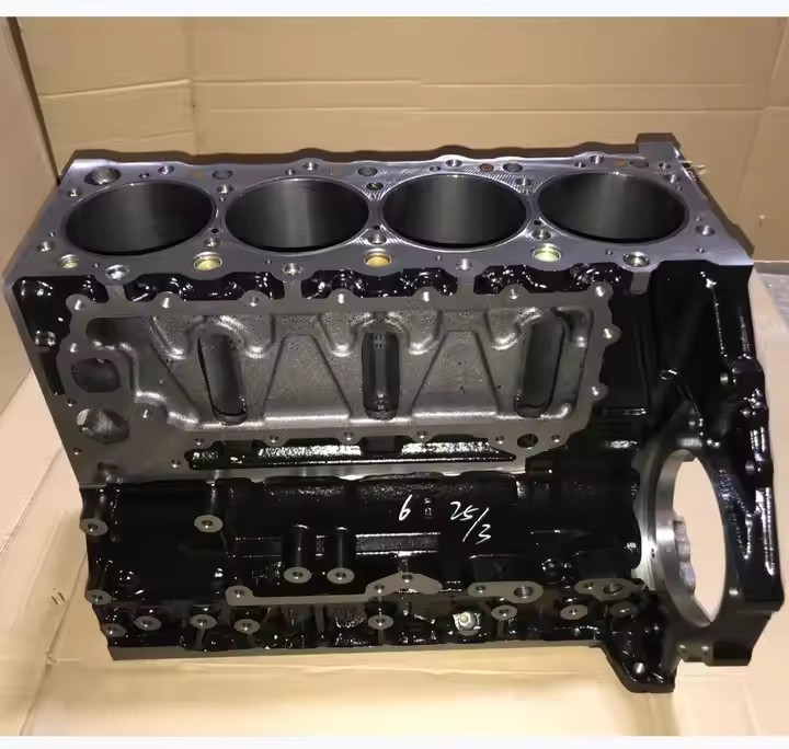 Hot Selling Isuzu Engine Parts 4HK1 Cylinder Block Assembly 8-98005443-0 8-98204528-0 8-98046721-0 for ISUZU 700P NPR NQR FSS