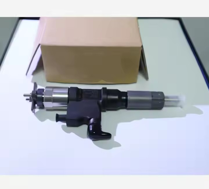 For Isuzu Engine Parts Common Rail Diesel Fuel Injector 8-98160061-3 095000-8933 for Isuzu 4HK1