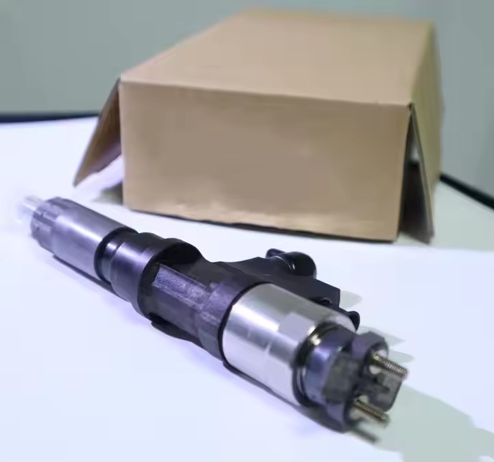For Isuzu Engine Parts Common Rail Diesel Fuel Injector 8-98160061-3 095000-8933 for Isuzu 4HK1