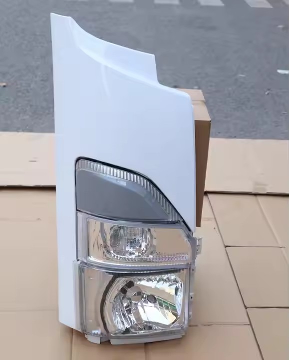 1 PairSet Truck Headlamp Signal Lamp Corner Lamp Truck Part Head LampTruck Headlight Assembly for Isuzu Truck 700P NPR NQR 4HK1
