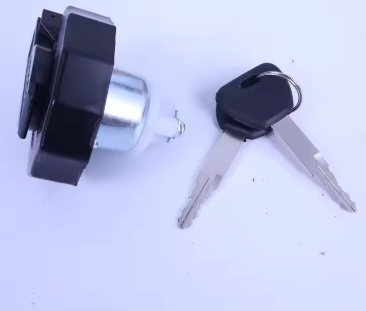4JB1 8-94160028-0 8941600280 Fuel Tank Cap With Keys for ISUZU 4HF1 NKR NPR NQR NKR NPR 2006 600P